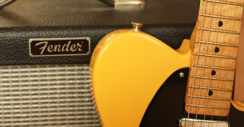 fender blues junior tube amp and telecaster